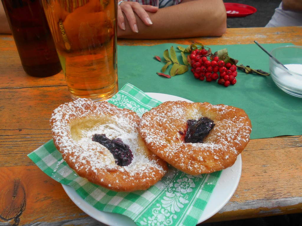 Bauernkrapfen auf der Karalm