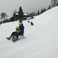 Winterwanderung mit Schlittenfahren